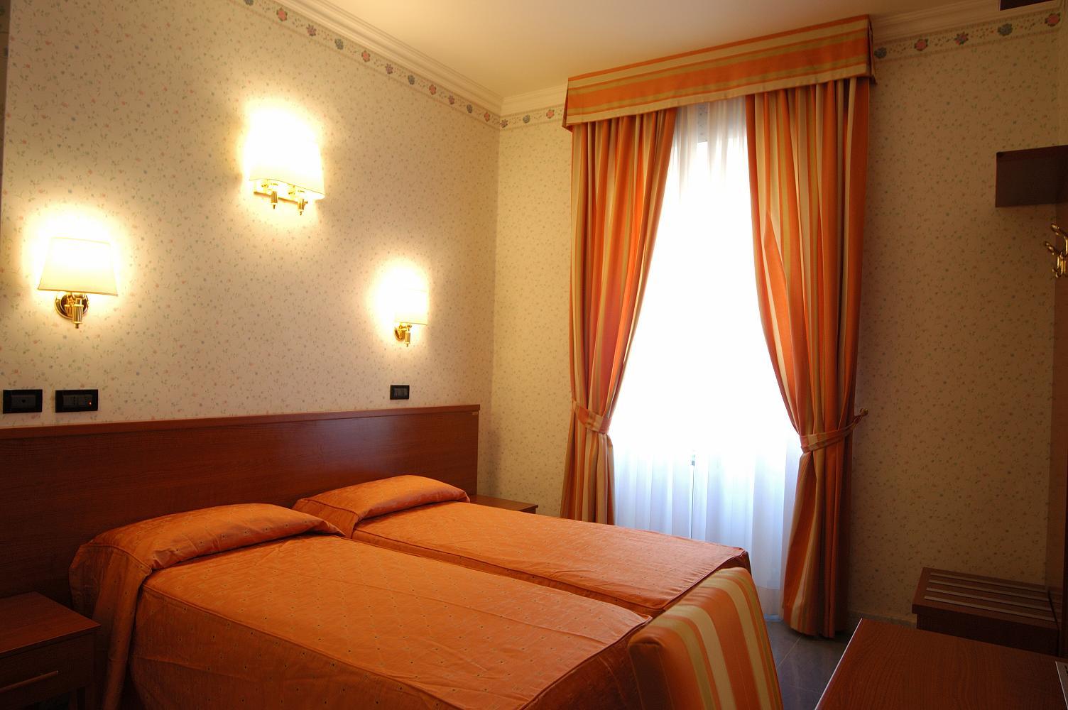 Hotel Dina Roma Exterior foto